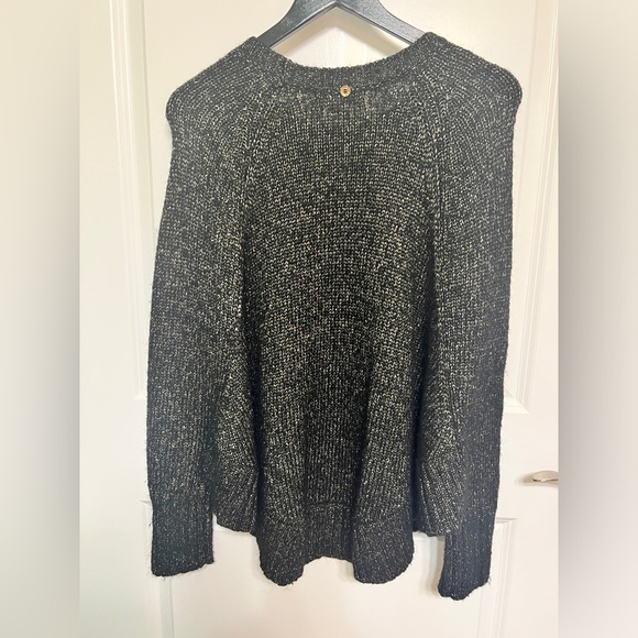 Michael Kors black and gold sweater poncho size Medium - Picture 7 of 10